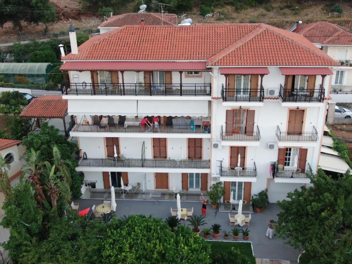 Makis Studios & Apartments Poros  Dış mekan fotoğraf