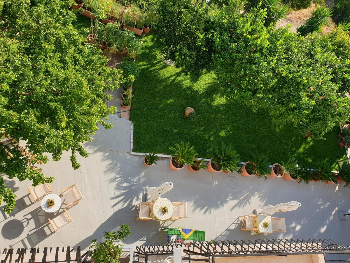 Makis Studios & Apartments Poros  Dış mekan fotoğraf