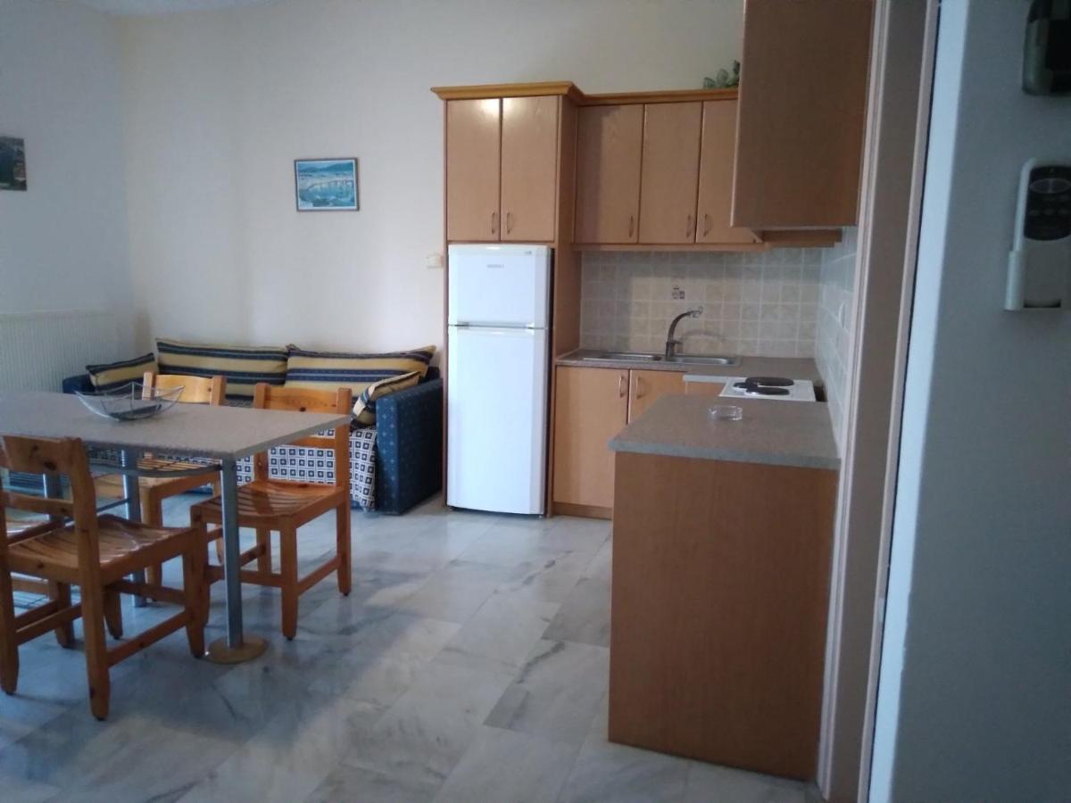 Makis Studios & Apartments Poros  Dış mekan fotoğraf