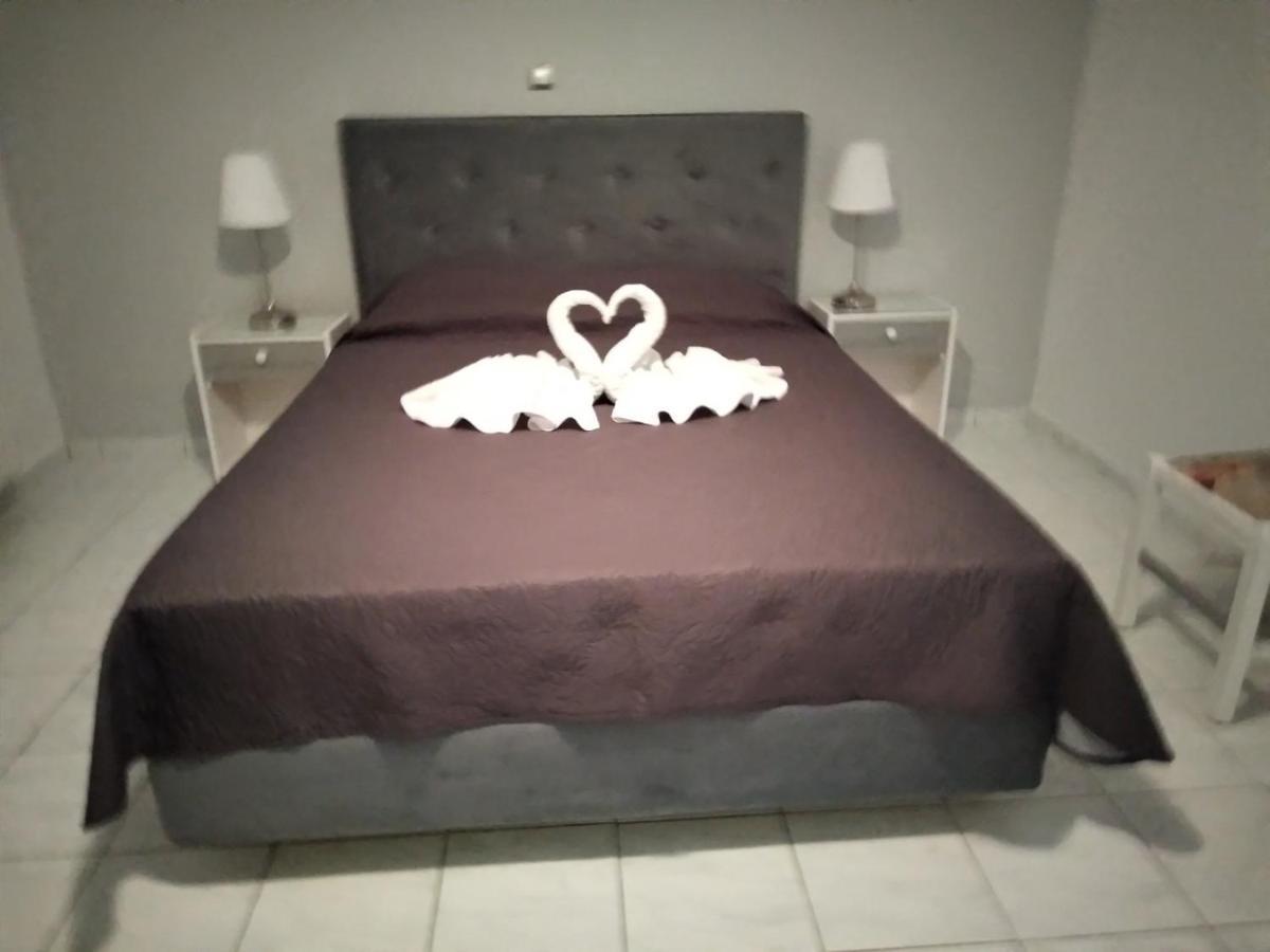 Makis Studios & Apartments Poros  Dış mekan fotoğraf