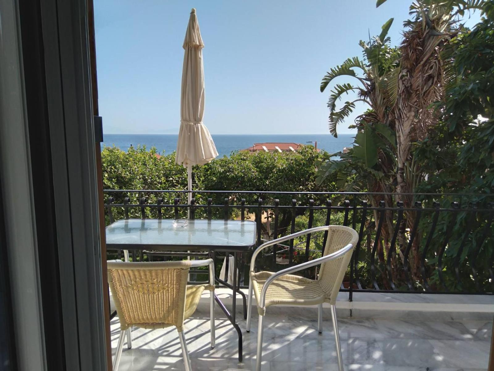 Makis Studios & Apartments Poros  Dış mekan fotoğraf