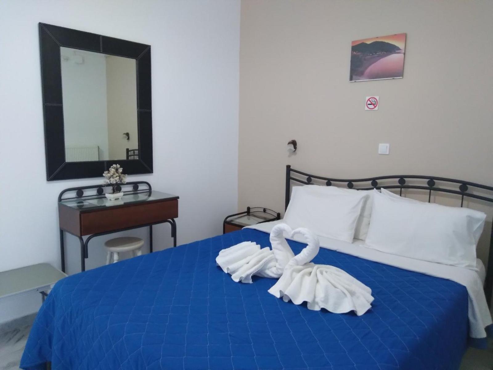 Makis Studios & Apartments Poros  Dış mekan fotoğraf