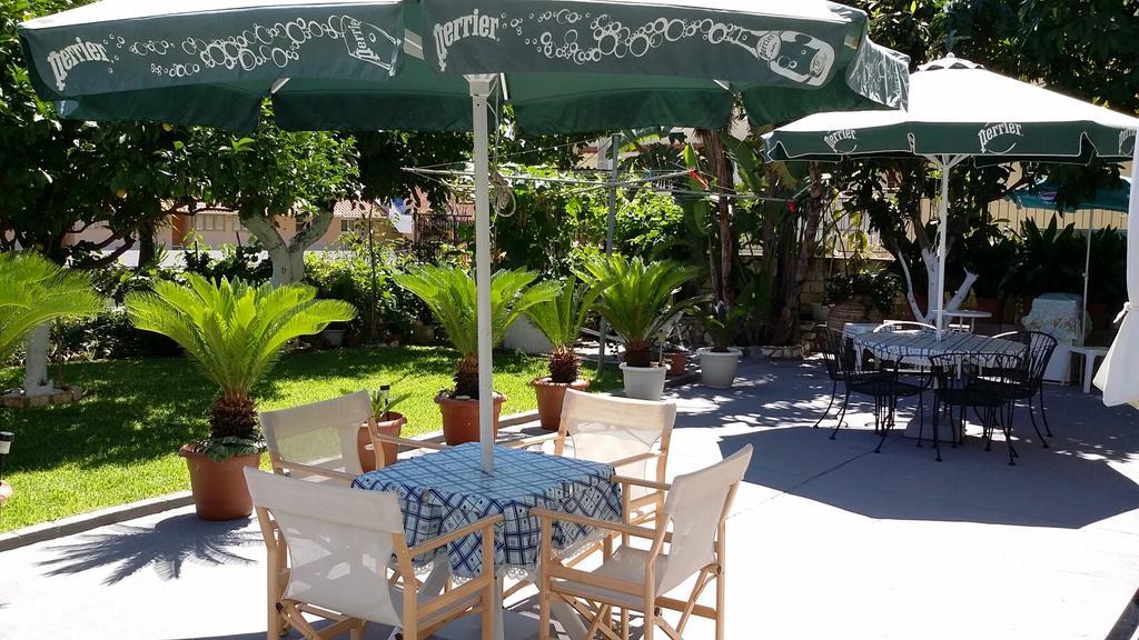 Makis Studios & Apartments Poros  Dış mekan fotoğraf