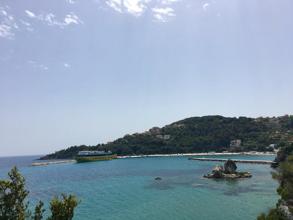Makis Studios & Apartments Poros  Dış mekan fotoğraf