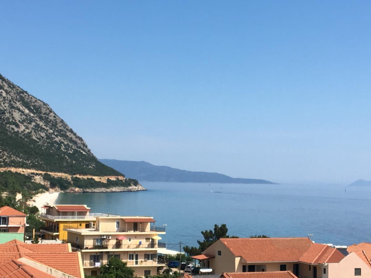 Makis Studios & Apartments Poros  Dış mekan fotoğraf